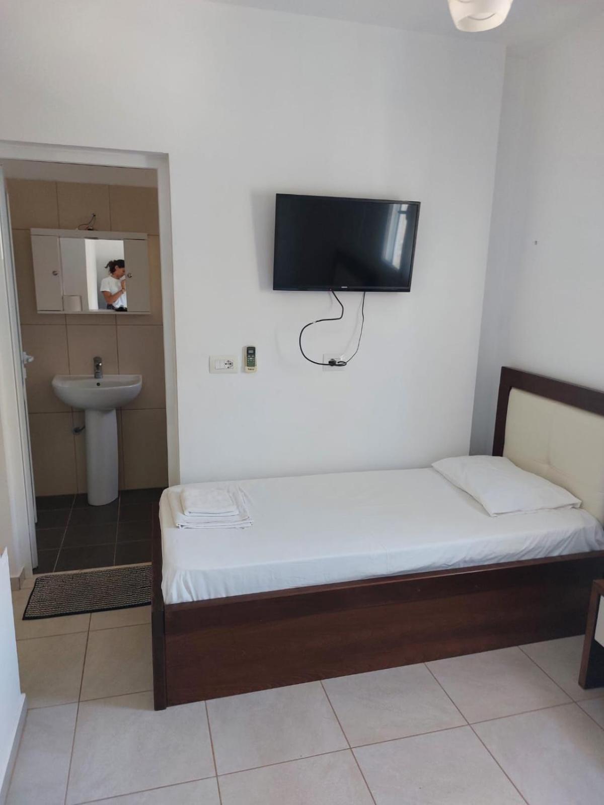 Hotel Jali Himarë Dış mekan fotoğraf